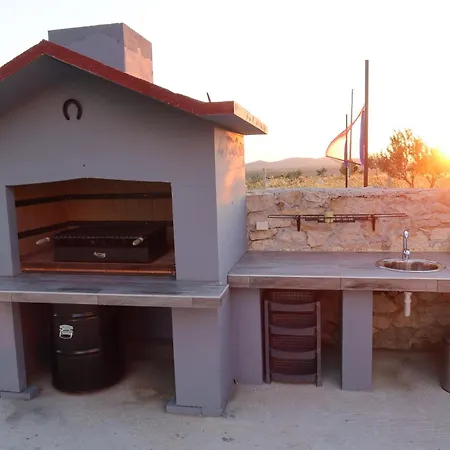 Potkova 度假居 Ladevci