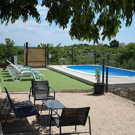 Holiday home Potkova Ladevci
