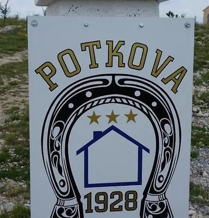 Potkova * Ladevci