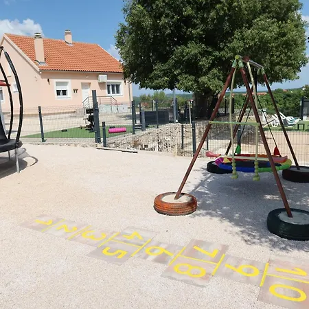 Potkova Ferienhaus Ladevci