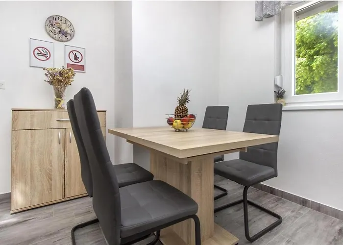 Vakantiehuis Potkova Ladevci