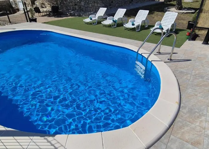 Potkova Vakantiehuis Ladevci