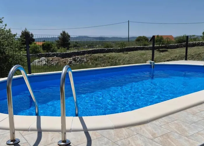 Vakantiehuis Potkova Ladevci